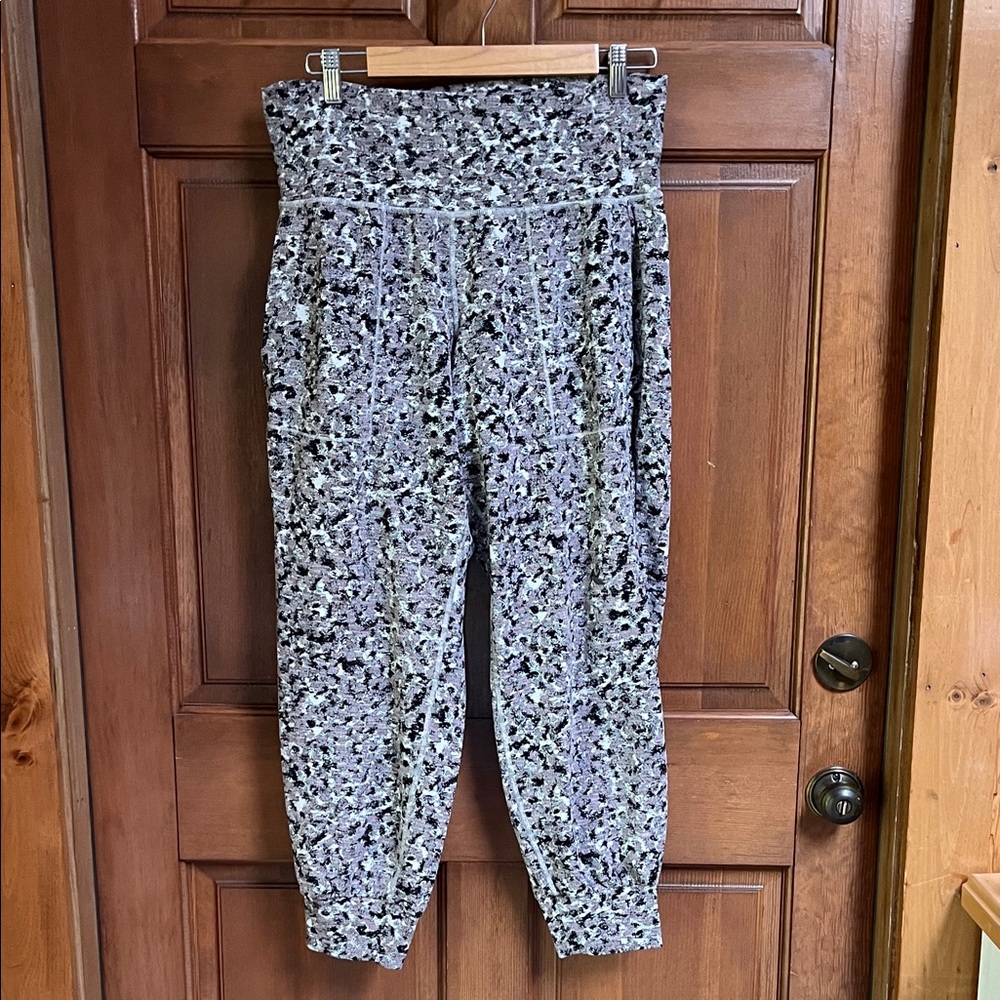 Athleta Monochrome Patterned Joggers Size 1X